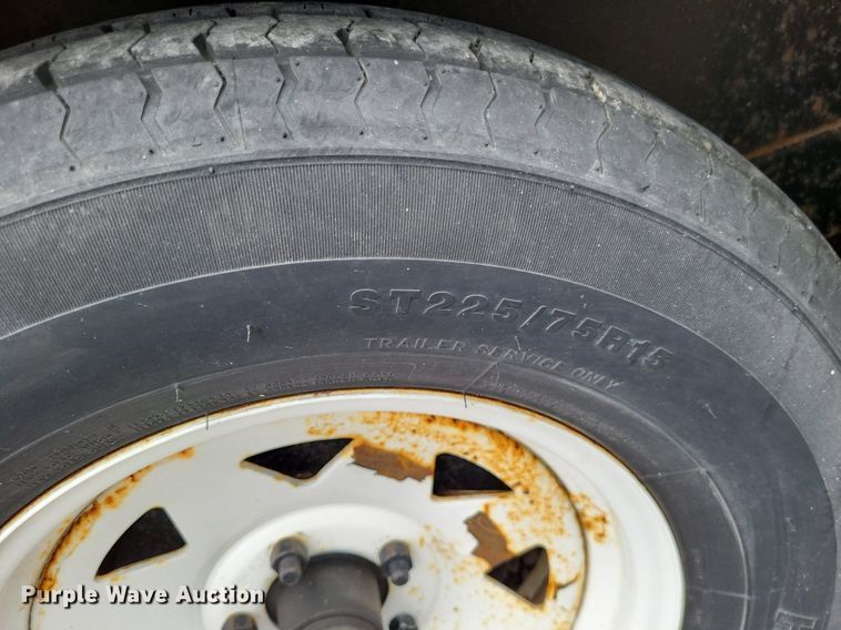 image for item LS9608 2004 Doolittle  enclosed cargo trailer