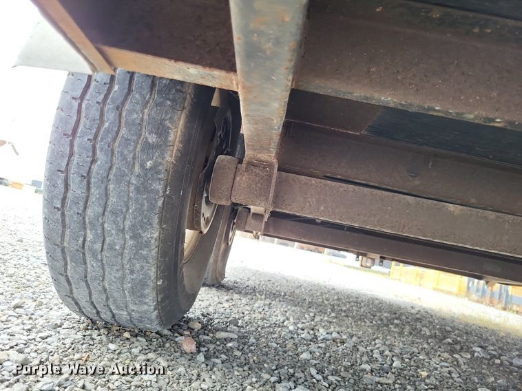 image for item LS9608 2004 Doolittle  enclosed cargo trailer