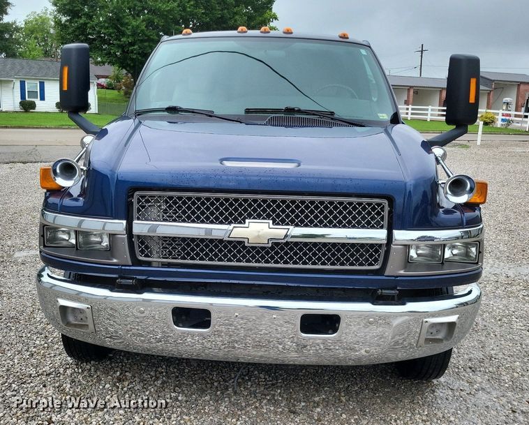 image for item LS9620 2009 Chevrolet C4500  truck cab and chassis