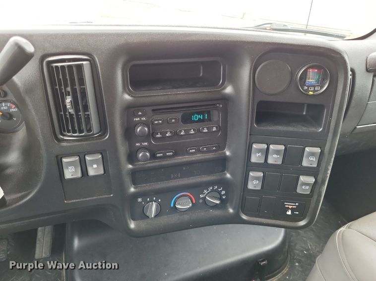 image for item LS9620 2009 Chevrolet C4500  truck cab and chassis