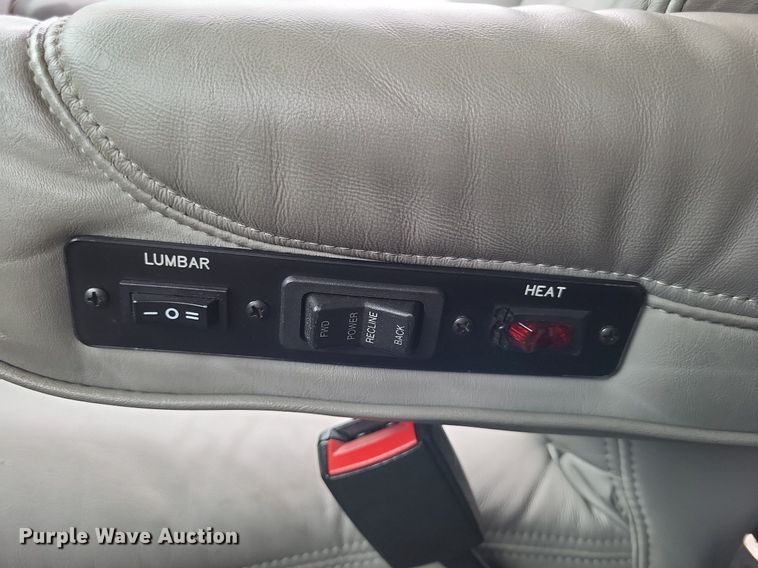 image for item LS9620 2009 Chevrolet C4500  truck cab and chassis