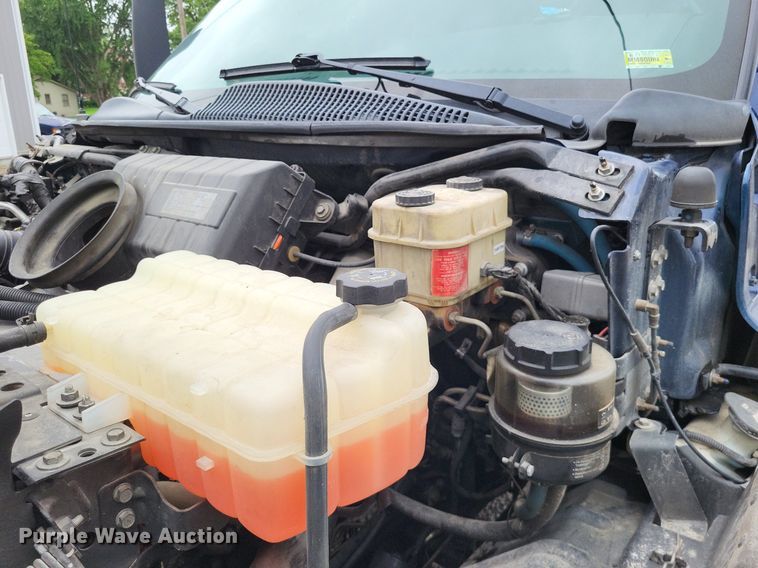 image for item LS9620 2009 Chevrolet C4500  truck cab and chassis