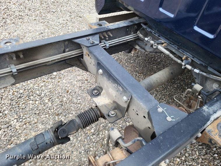 image for item LS9620 2009 Chevrolet C4500  truck cab and chassis