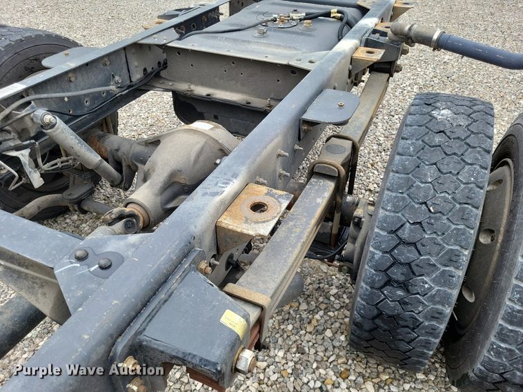 image for item LS9620 2009 Chevrolet C4500  truck cab and chassis