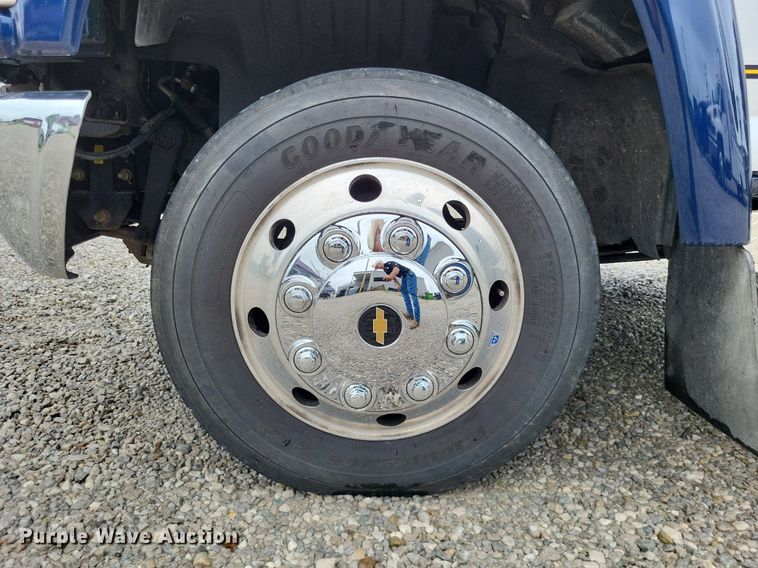 image for item LS9620 2009 Chevrolet C4500  truck cab and chassis