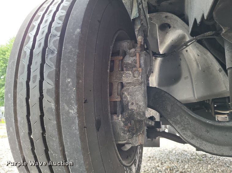 image for item LS9620 2009 Chevrolet C4500  truck cab and chassis