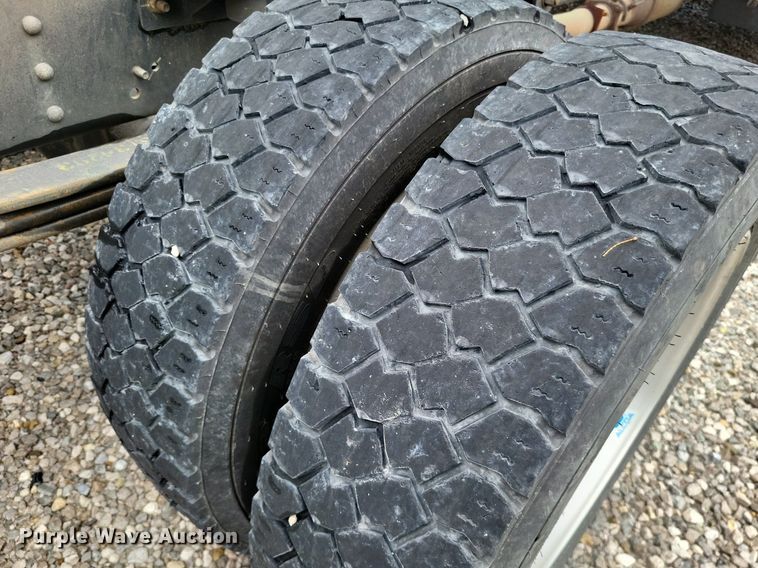 image for item LS9620 2009 Chevrolet C4500  truck cab and chassis