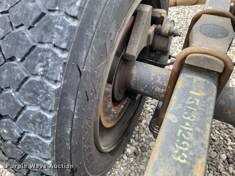 image for item LS9620 2009 Chevrolet C4500  truck cab and chassis