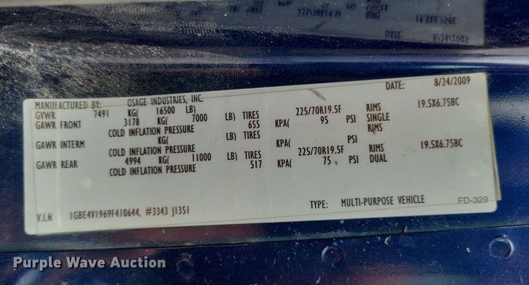 image for item LS9620 2009 Chevrolet C4500  truck cab and chassis