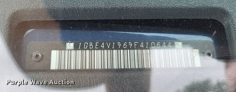 image for item LS9620 2009 Chevrolet C4500  truck cab and chassis