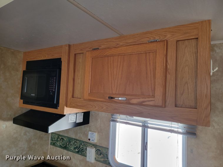 image for item LV9490 2007 Coachman Spirit of America 19FLBSE  camper