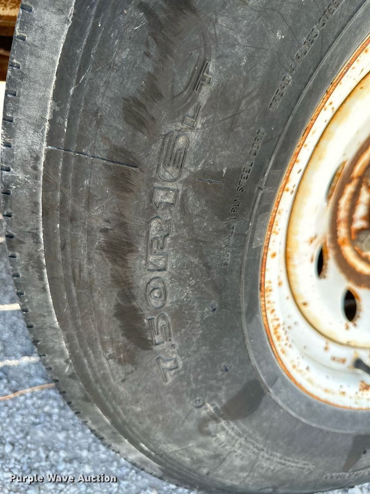 image for item MB9621 1995 Starlite  utility trailer