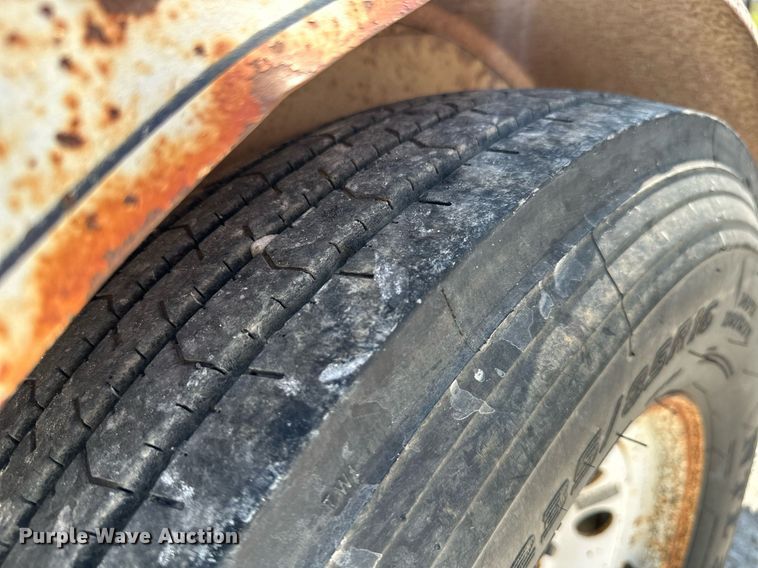 image for item MB9621 1995 Starlite  utility trailer