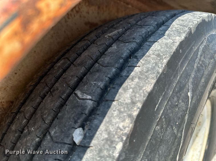 image for item MB9621 1995 Starlite  utility trailer