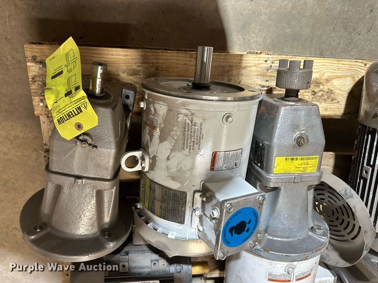 image for item MB9756 (4) electric motors