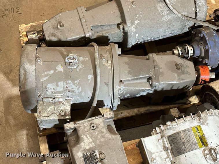 image for item MB9756 (4) electric motors