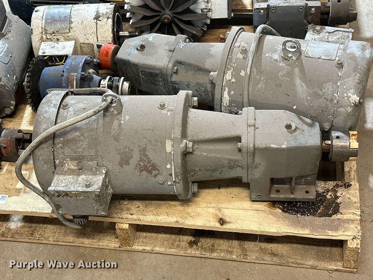 image for item MB9756 (4) electric motors