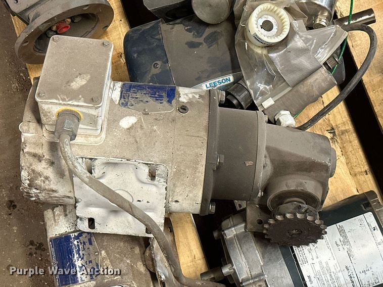 image for item MB9758 (7) electric motors