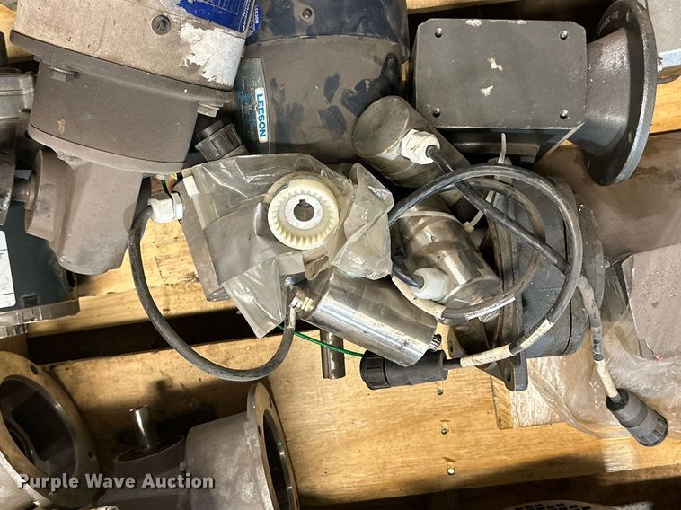 image for item MB9758 (7) electric motors