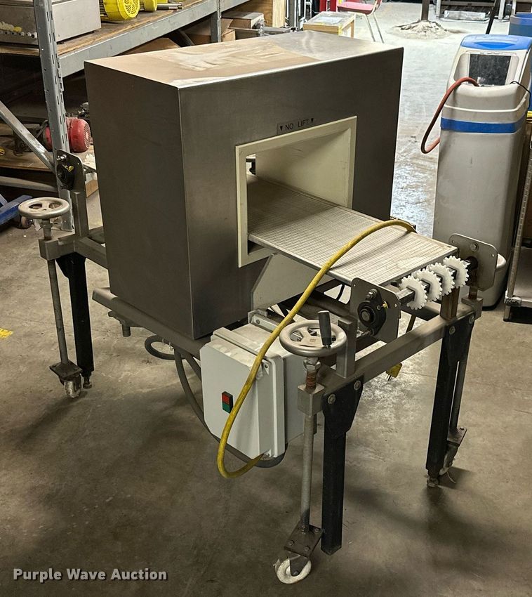 image for item MB9759 EZ Tec EZ4-5  Metal Detector