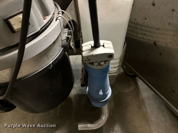 image for item MB9761 Cleaning equipment