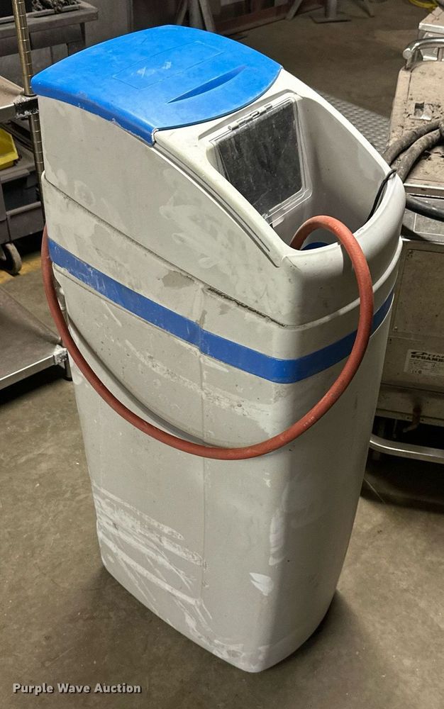 image for item MB9761 Cleaning equipment