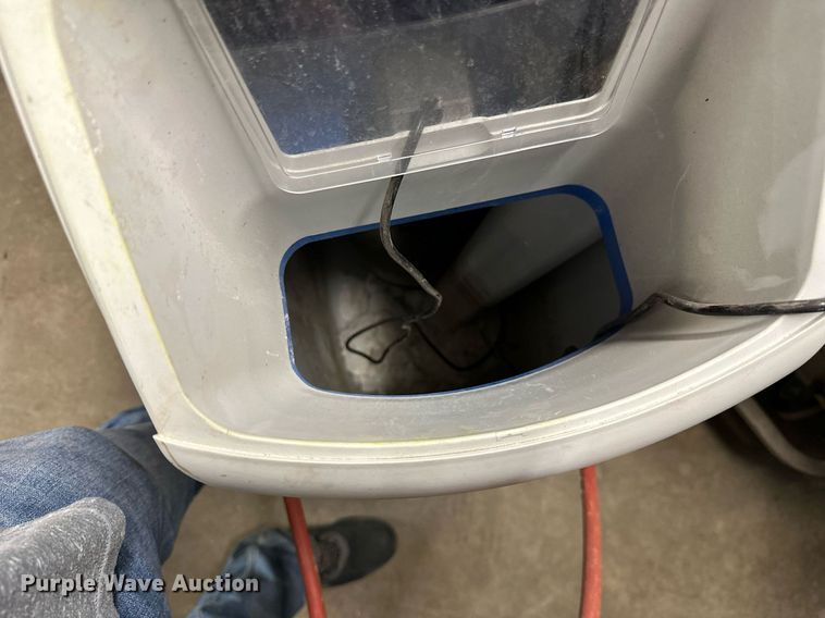 image for item MB9761 Cleaning equipment