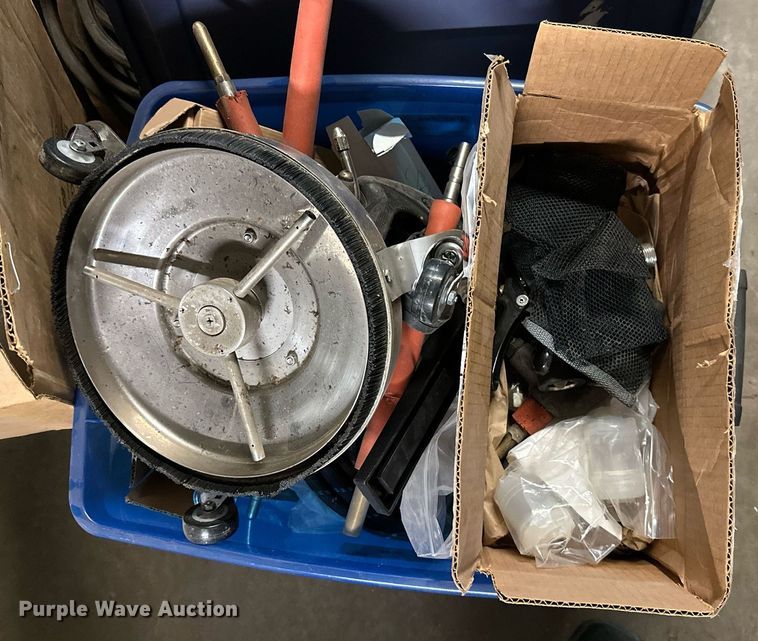 image for item MB9761 Cleaning equipment