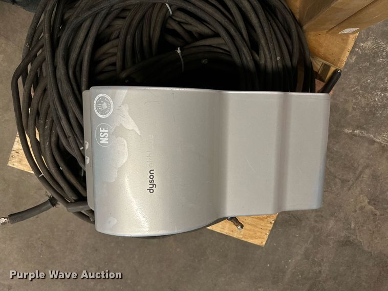 image for item MB9761 Cleaning equipment