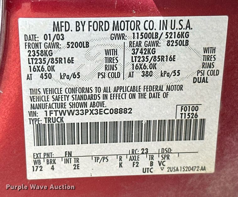 image for item MB9770 2003 Ford  F350 Super Duty  Crew Cab flatbed pickup truck