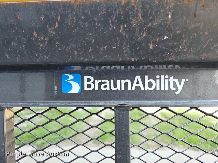 image for item MD9928 2019 BraunAbility NCL1000FIB345HB-2  wheel chair lift