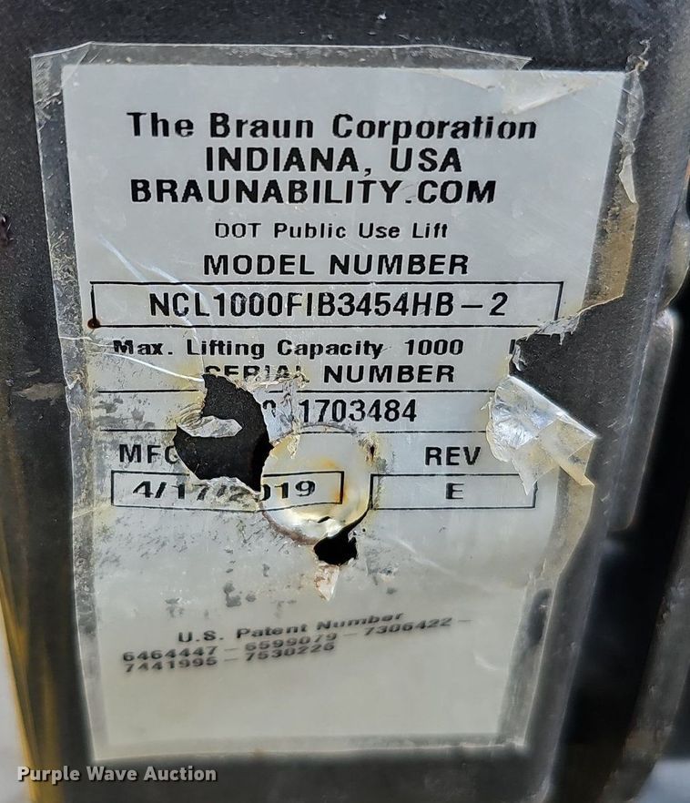 image for item MD9928 2019 BraunAbility NCL1000FIB345HB-2  wheel chair lift