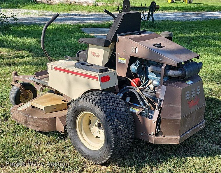 image for item MD9930 Grasshopper 325  ZTR lawn mower