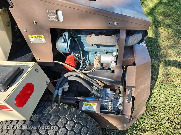 image for item MD9930 Grasshopper 325  ZTR lawn mower