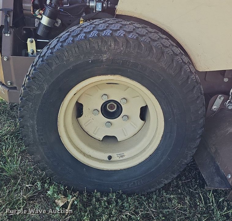 image for item MD9930 Grasshopper 325  ZTR lawn mower