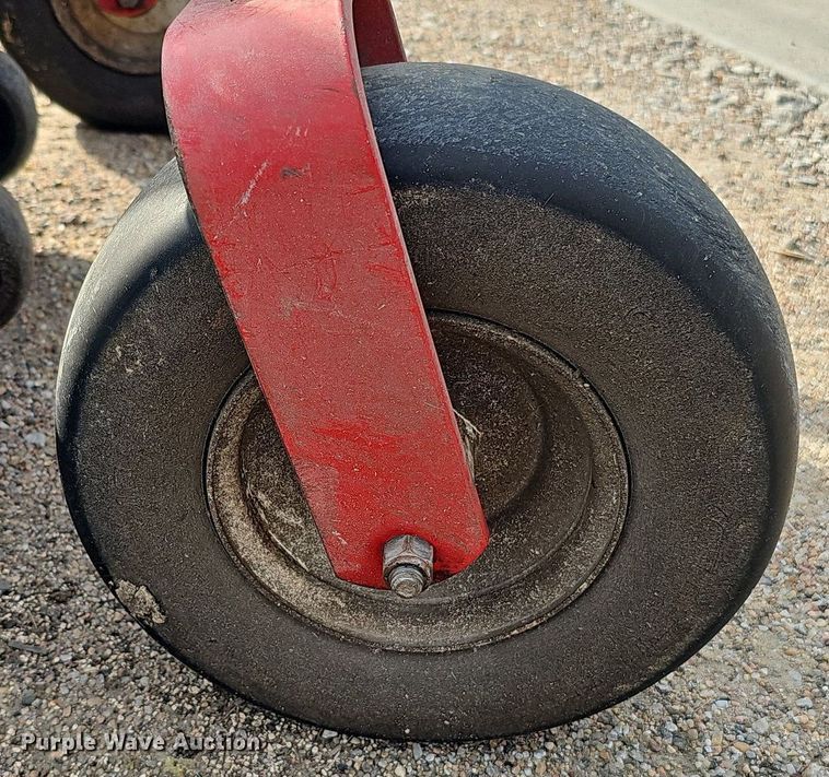 image for item MD9957 Exmark Lazer ZHP LHP4818KC  ZTR lawn mower