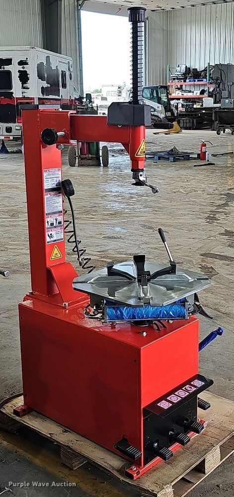 image for item MD9965 2023  tire machine