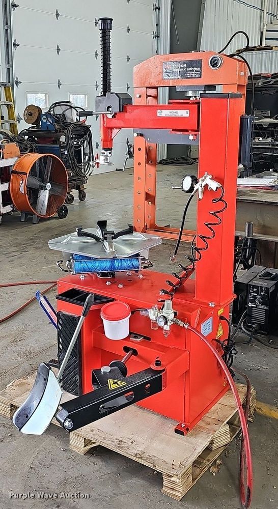 image for item MD9965 2023  tire machine