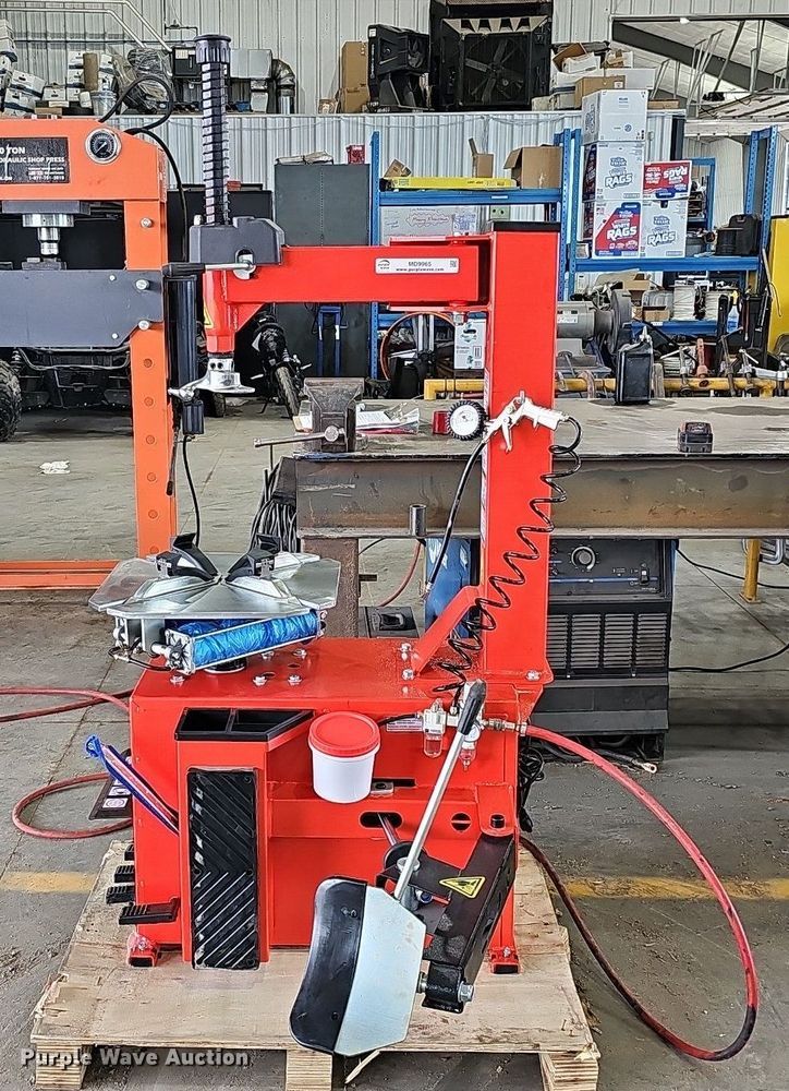 image for item MD9965 2023  tire machine