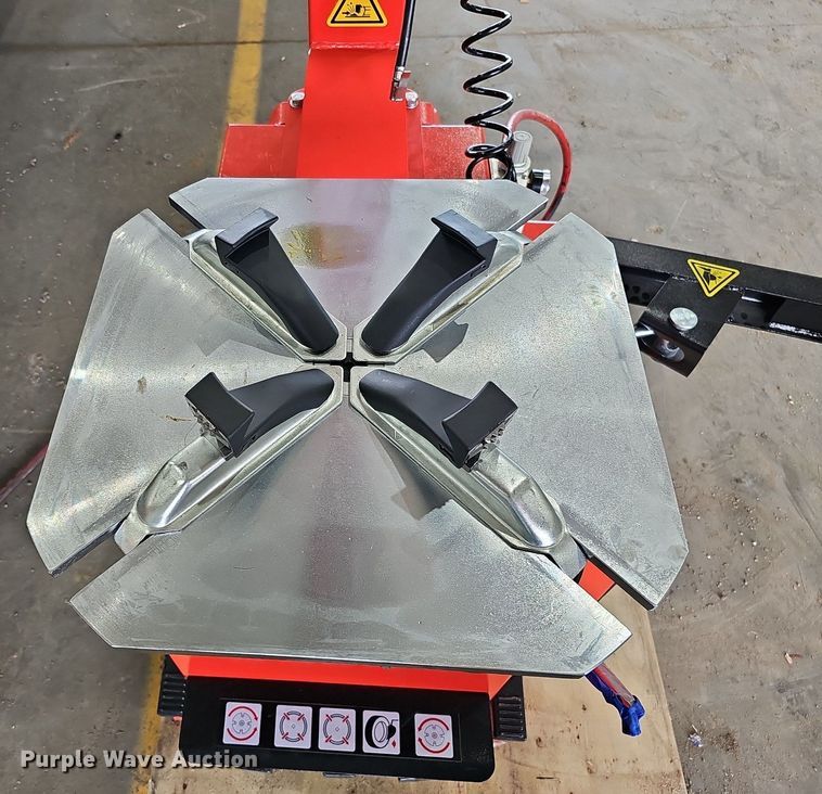 image for item MD9965 2023  tire machine