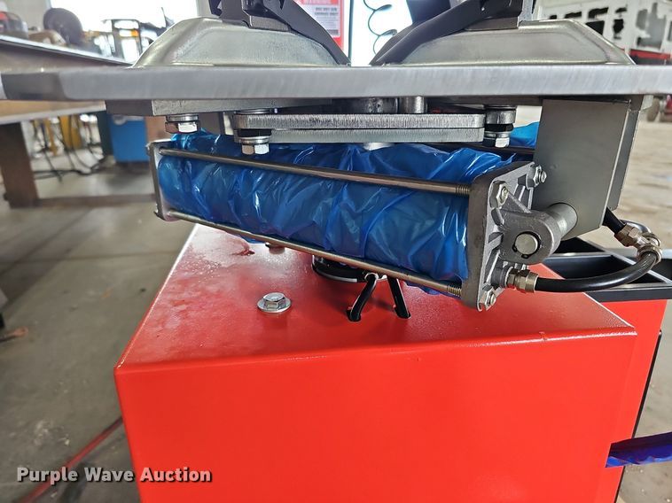 image for item MD9965 2023  tire machine