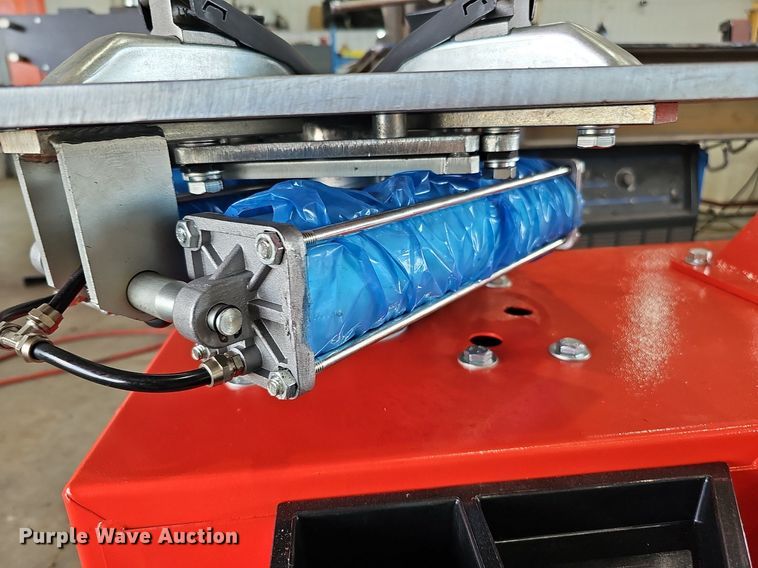 image for item MD9965 2023  tire machine