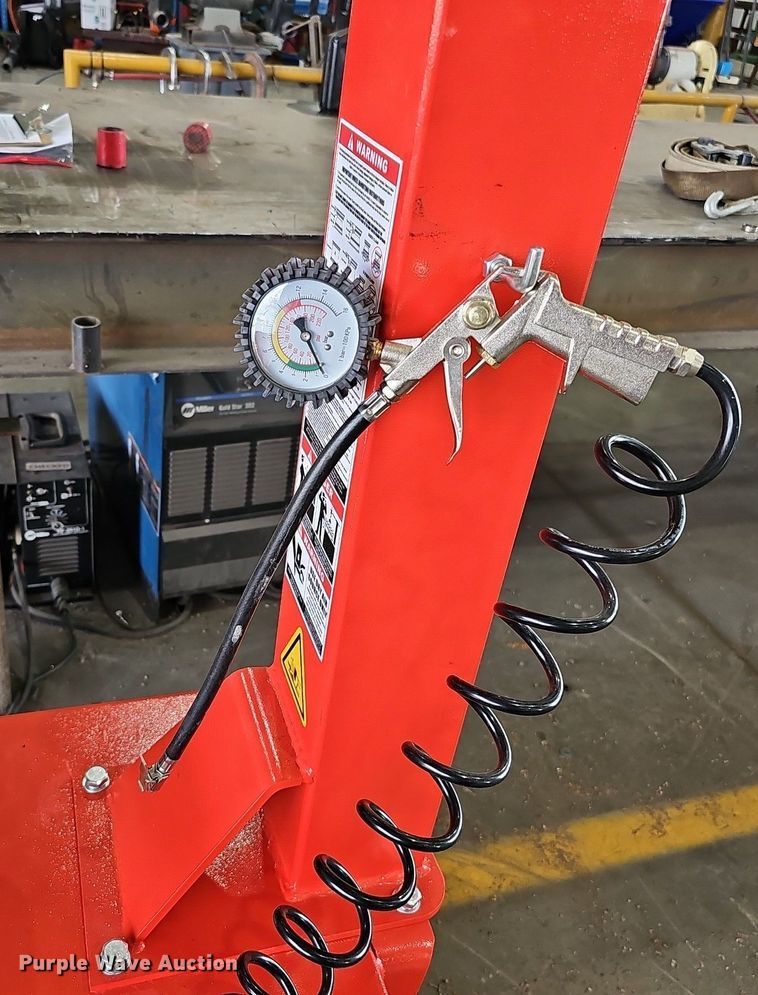 image for item MD9965 2023  tire machine