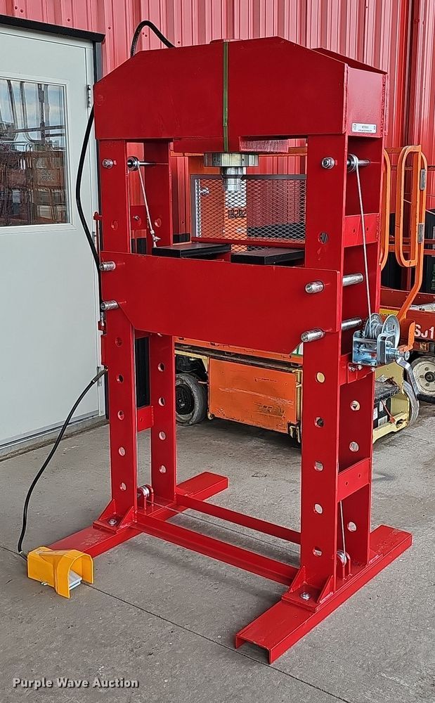 image for item MD9966 Hydraulic press