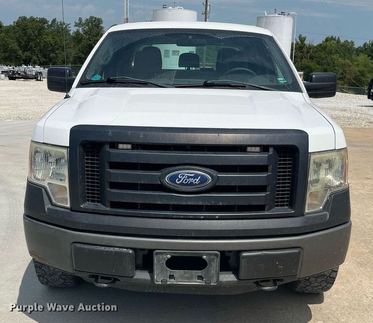 image for item MG9351 2011 Ford F150 XL  SuperCrew pickup truck