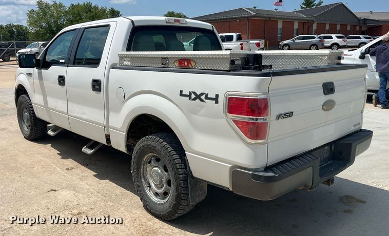 image for item MG9351 2011 Ford F150 XL  SuperCrew pickup truck