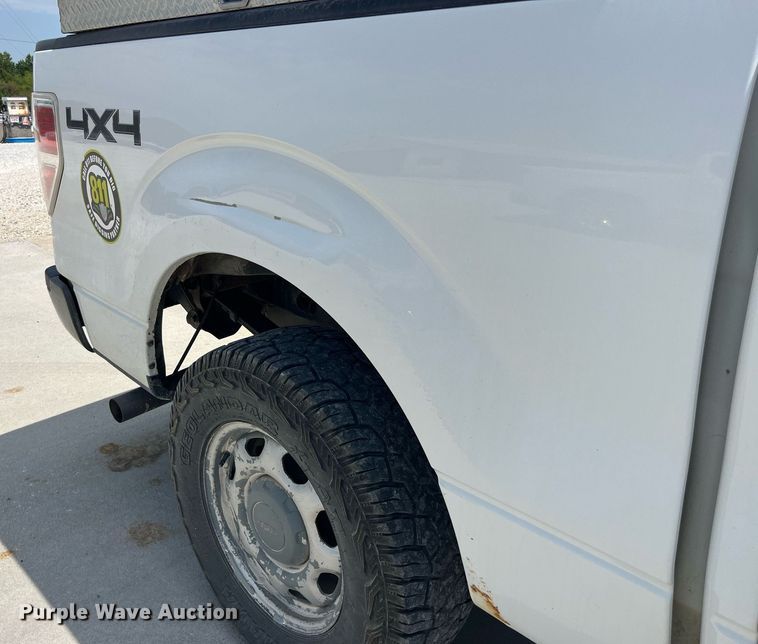 image for item MG9351 2011 Ford F150 XL  SuperCrew pickup truck