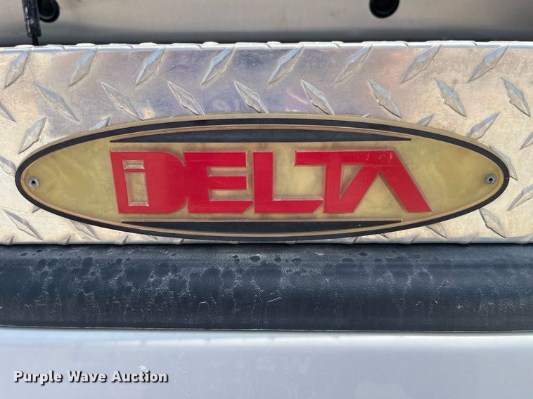 image for item MG9351 2011 Ford F150 XL  SuperCrew pickup truck