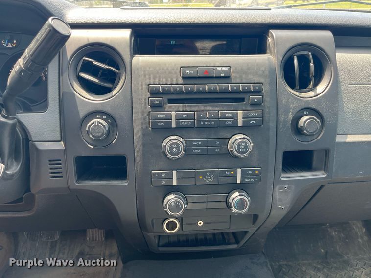 image for item MG9351 2011 Ford F150 XL  SuperCrew pickup truck