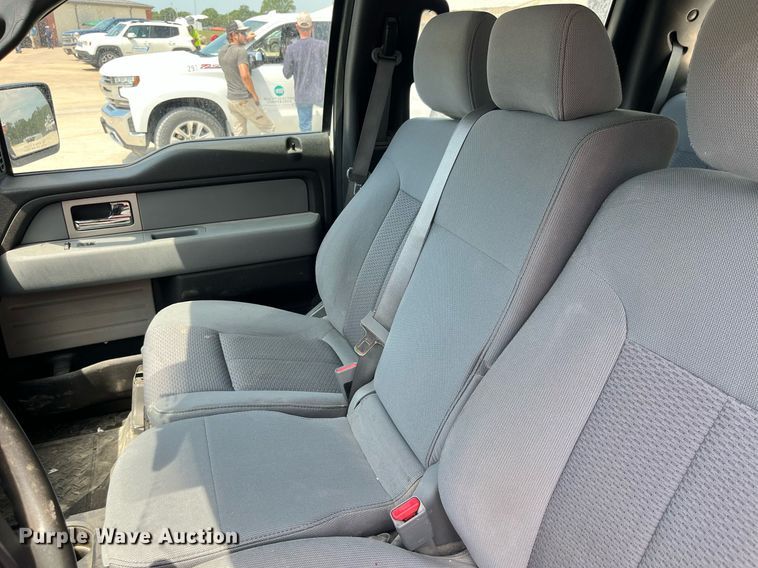 image for item MG9351 2011 Ford F150 XL  SuperCrew pickup truck